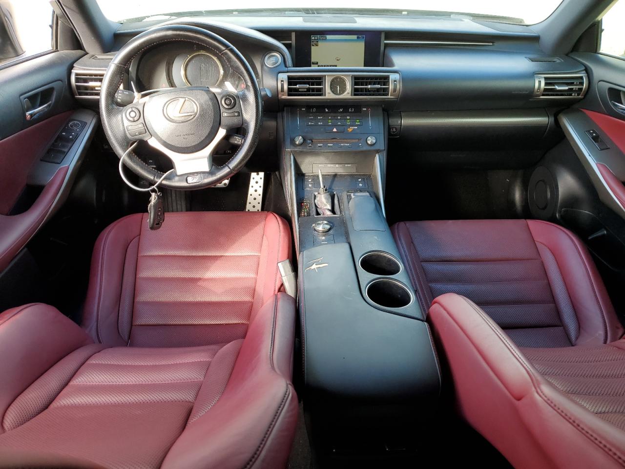 LEXUS IS 200T