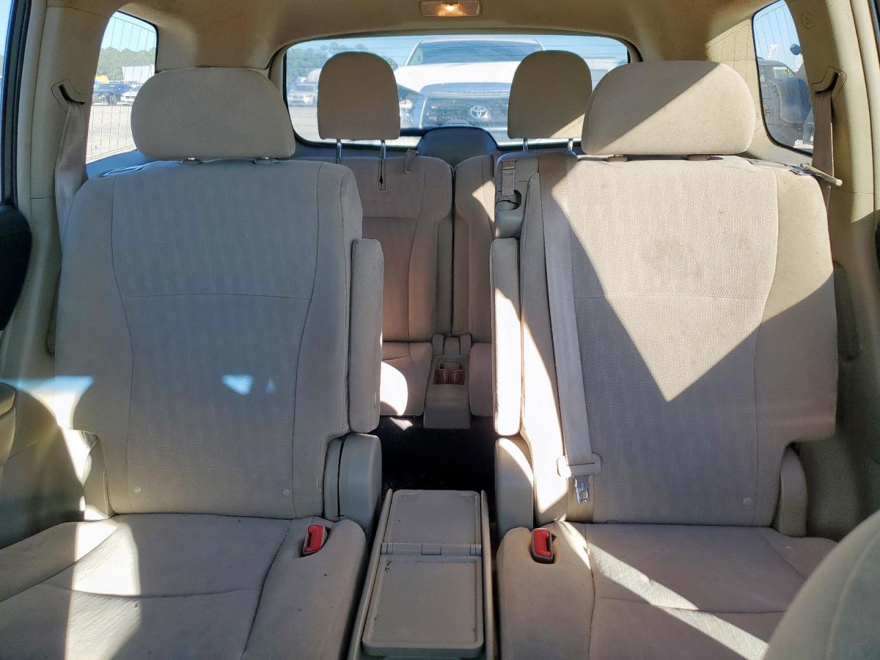 TOYOTA HIGHLANDER BASE