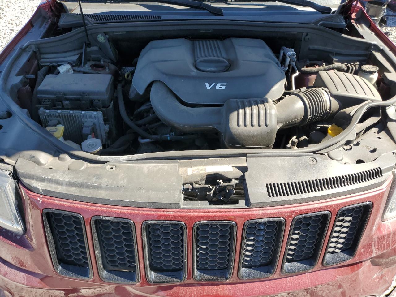 JEEP GRAND CHEROKEE LAREDO