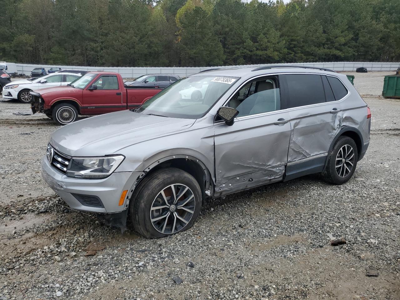 VOLKSWAGEN TIGUAN SE