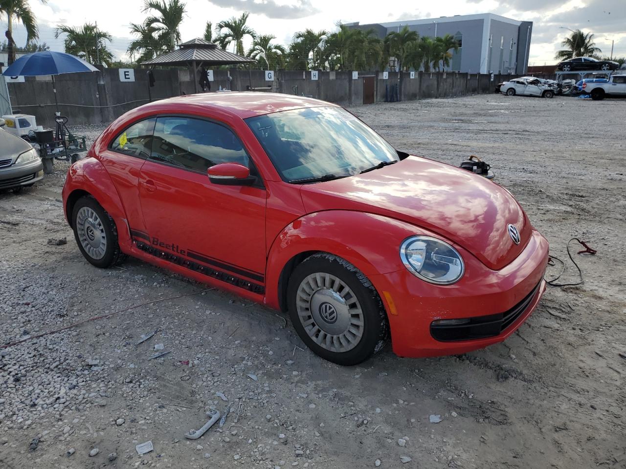 VOLKSWAGEN BEETLE