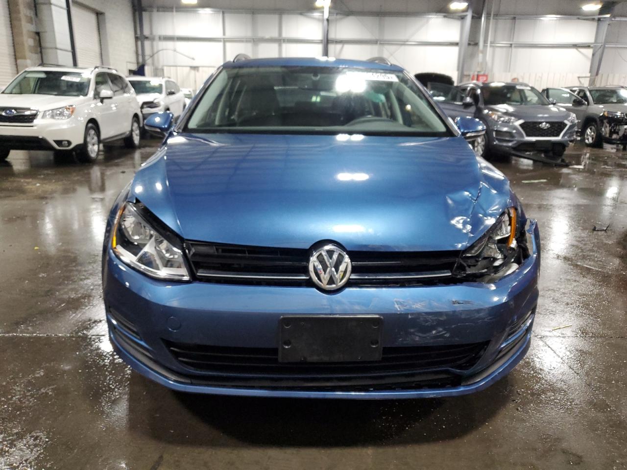 VOLKSWAGEN GOLF SPORTSVAN S