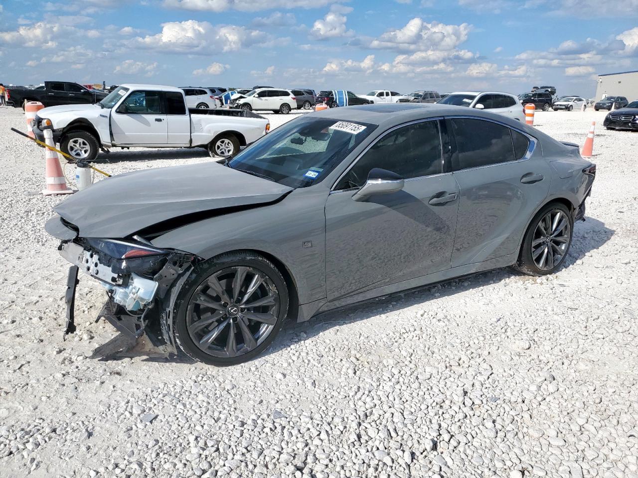 LEXUS IS 350 F SPORT DESIGN