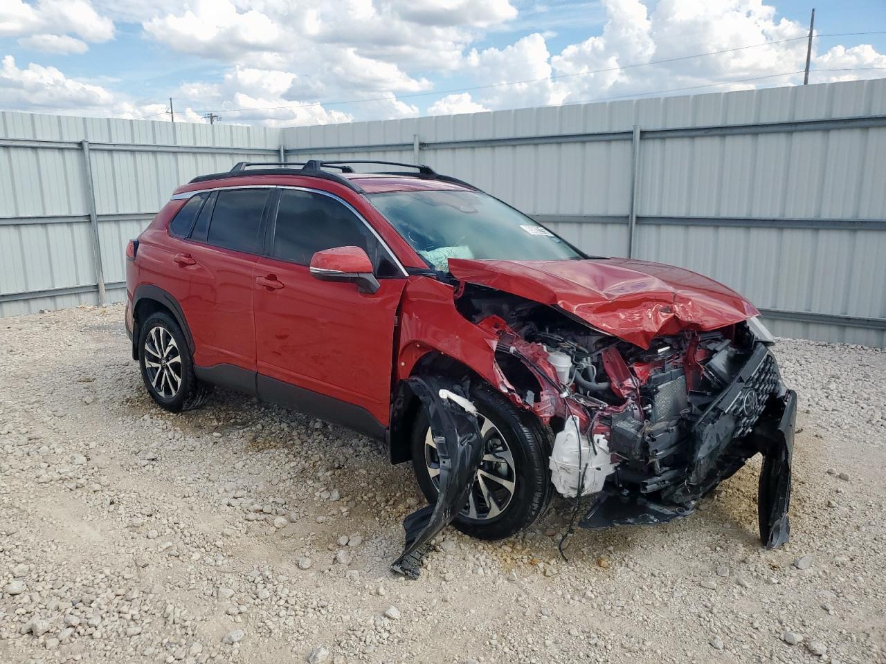 TOYOTA COROLLA CROSS XLE