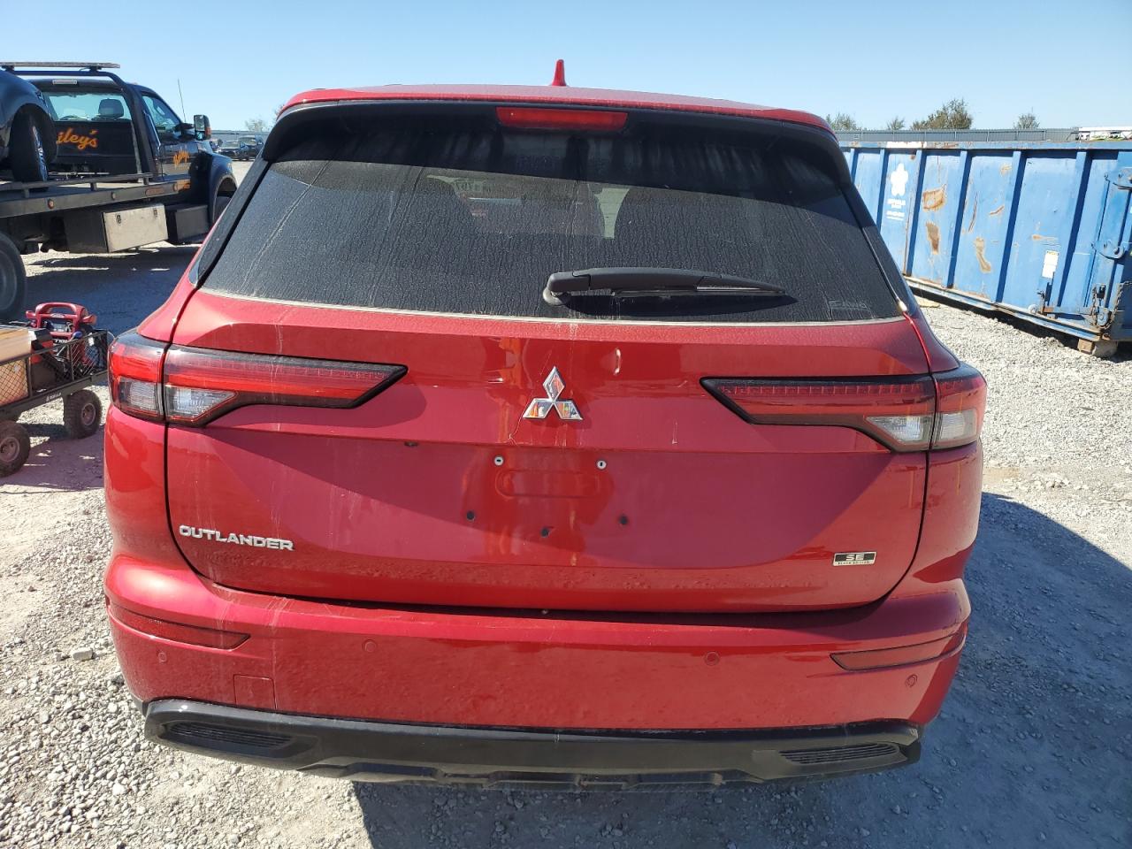 MITSUBISHI OUTLANDER SE