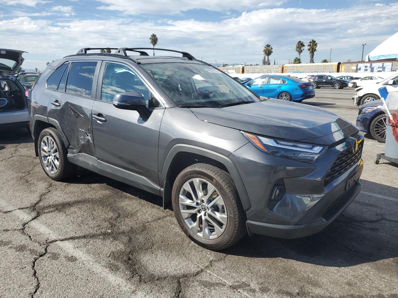 TOYOTA RAV4 XLE PREMIUM