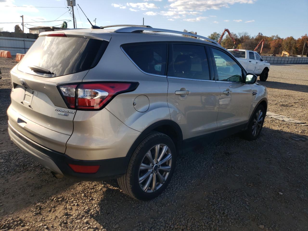 FORD ESCAPE TITANIUM