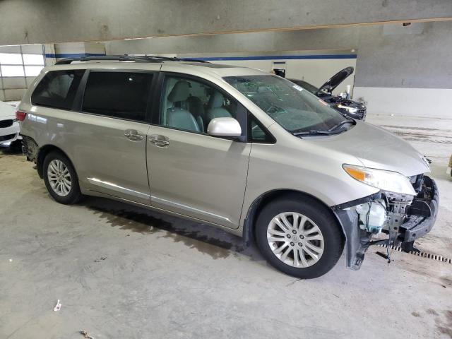 2016 TOYOTA SIENNA XLE - 5TDYK3DC9GS727647