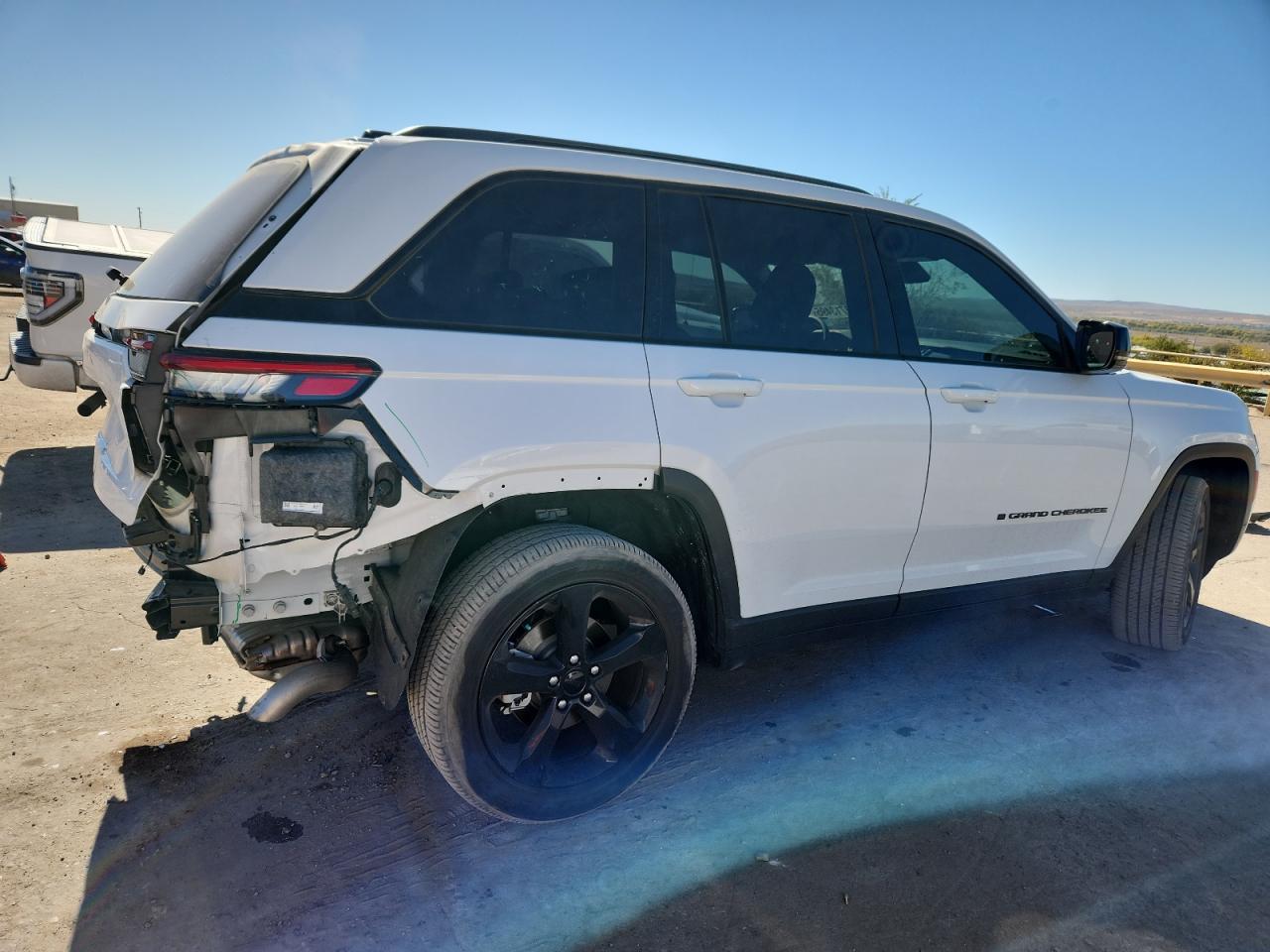 JEEP GRAND CHEROKEE LAREDO