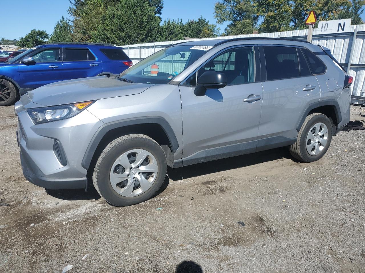 TOYOTA RAV4 LE