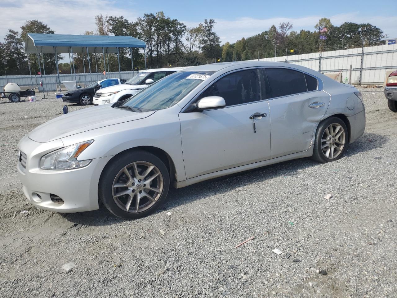 NISSAN MAXIMA S
