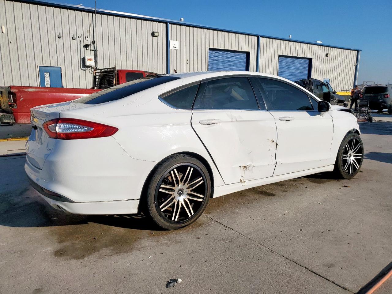 FORD FUSION SE