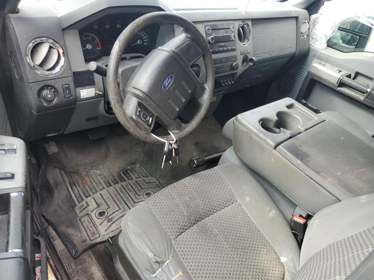 FORD F-550 SUPER DUTY