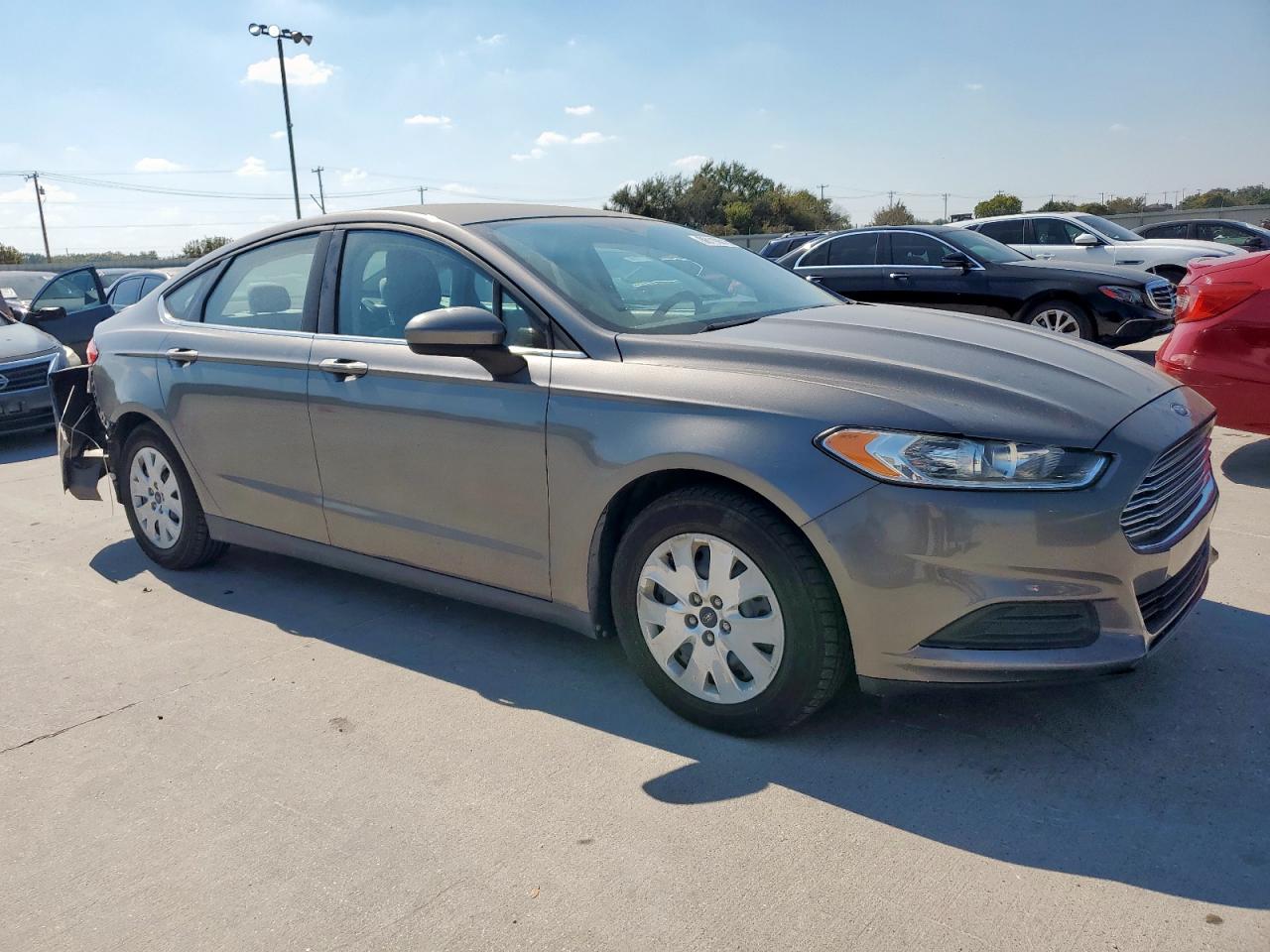 FORD FUSION S