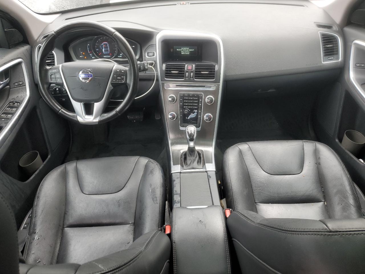 VOLVO XC60 T5 PREMIER