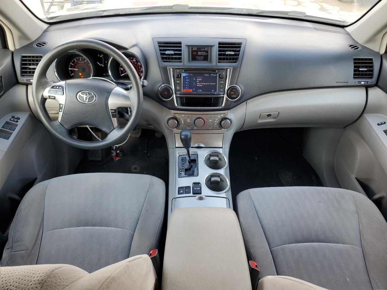 TOYOTA HIGHLANDER BASE