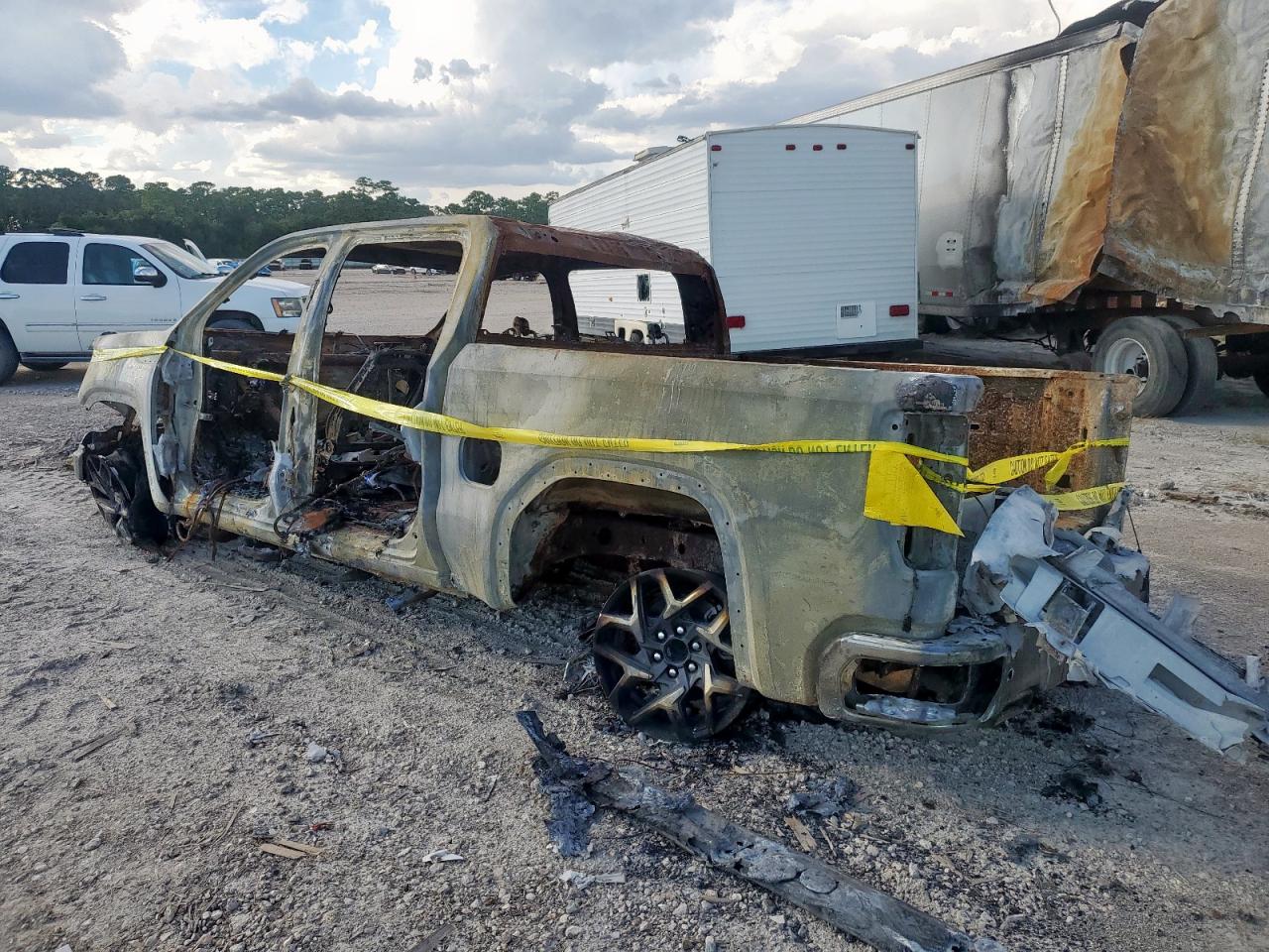 GMC SIERRA 1500 K1500 SLT