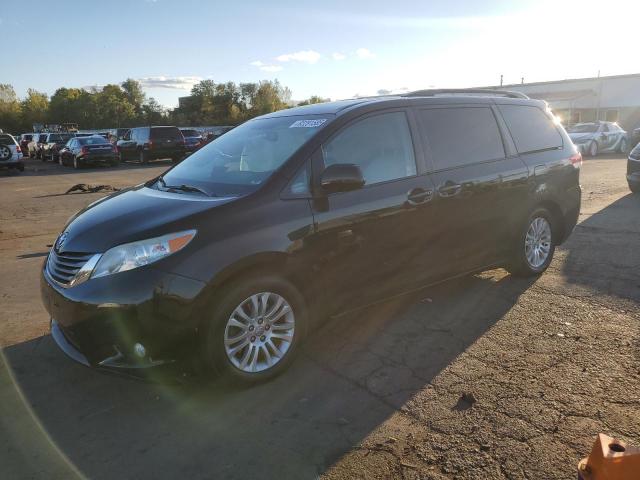 TOYOTA SIENNA XLE