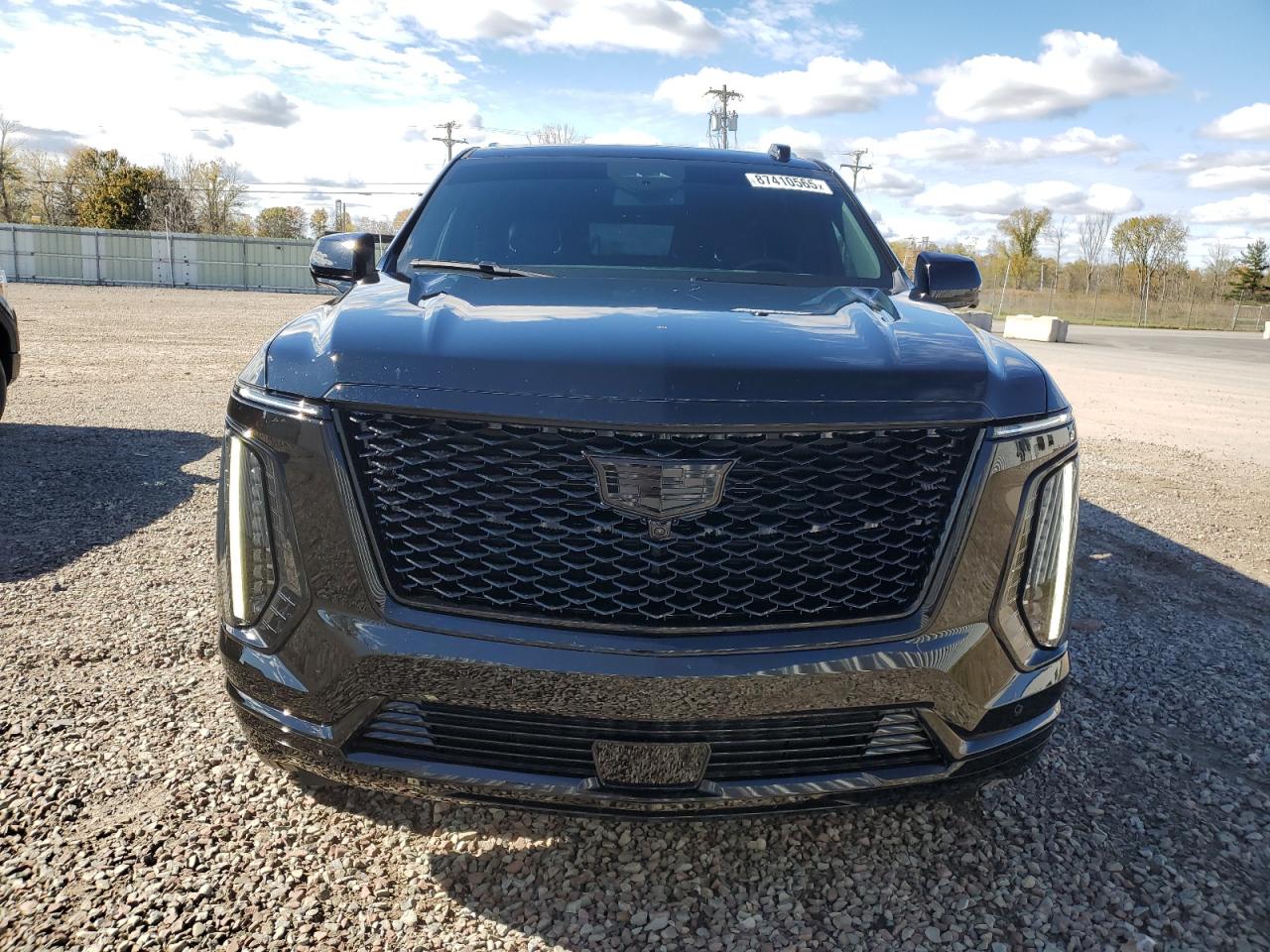 CADILLAC ESCALADE ESV LUXURY