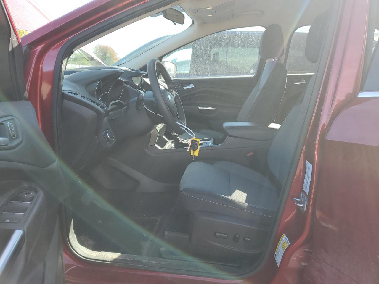 FORD ESCAPE SE
