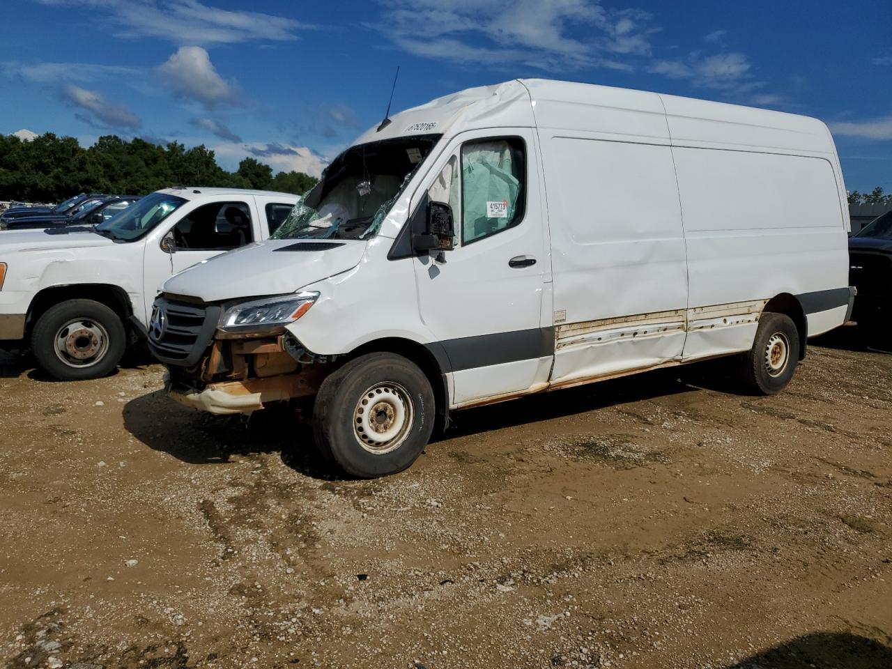 MERCEDES-BENZ SPRINTER 2500