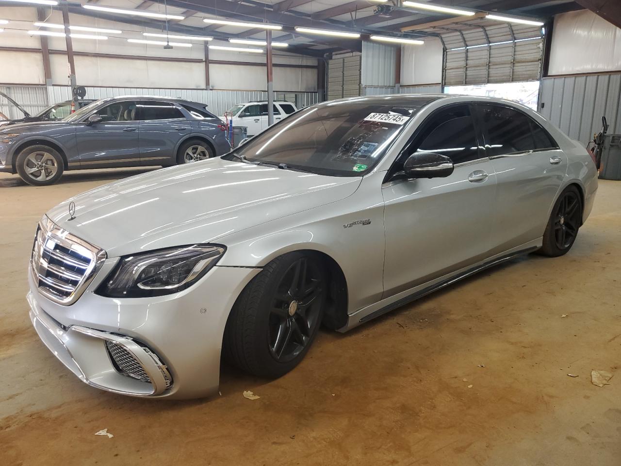 MERCEDES-BENZ S-CLASS 550