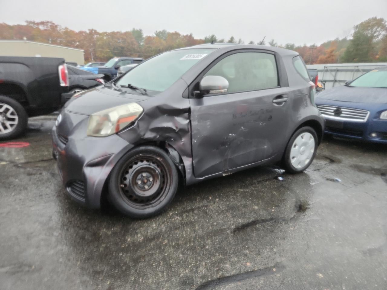 TOYOTA SCION IQ