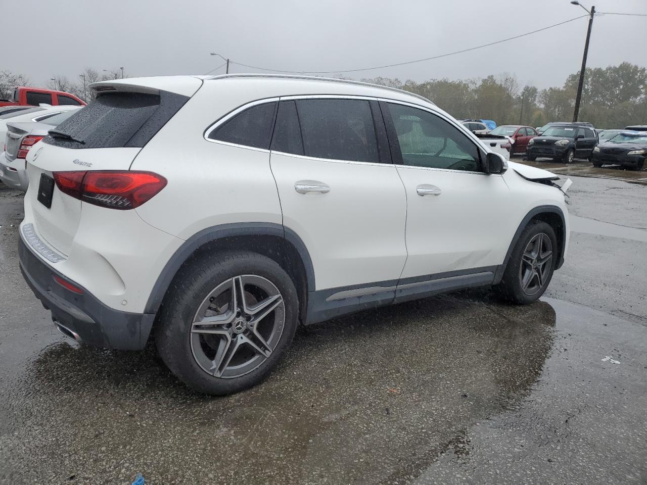 MERCEDES-BENZ GLA-CLASS 250 4MATIC
