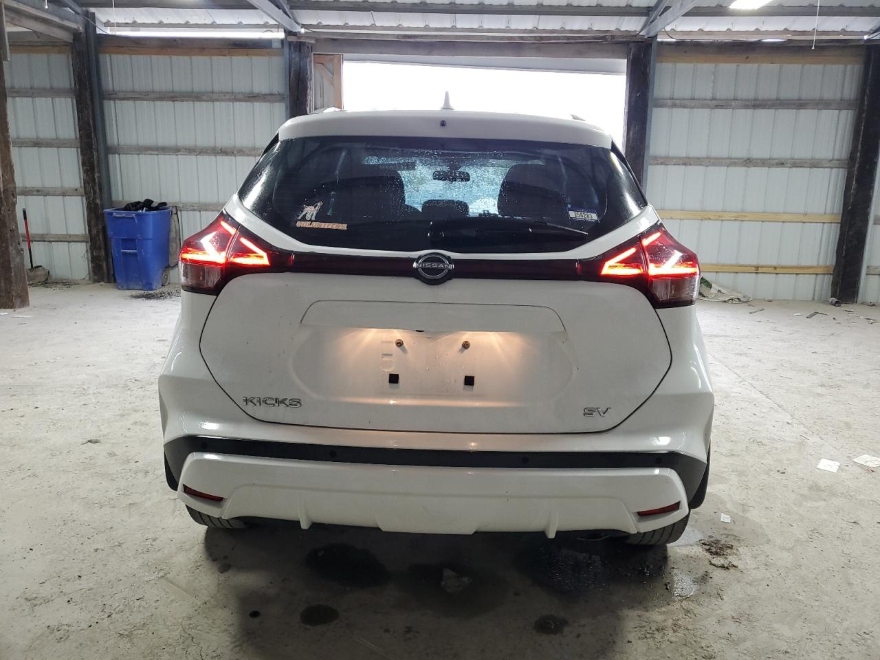 NISSAN KICKS SV