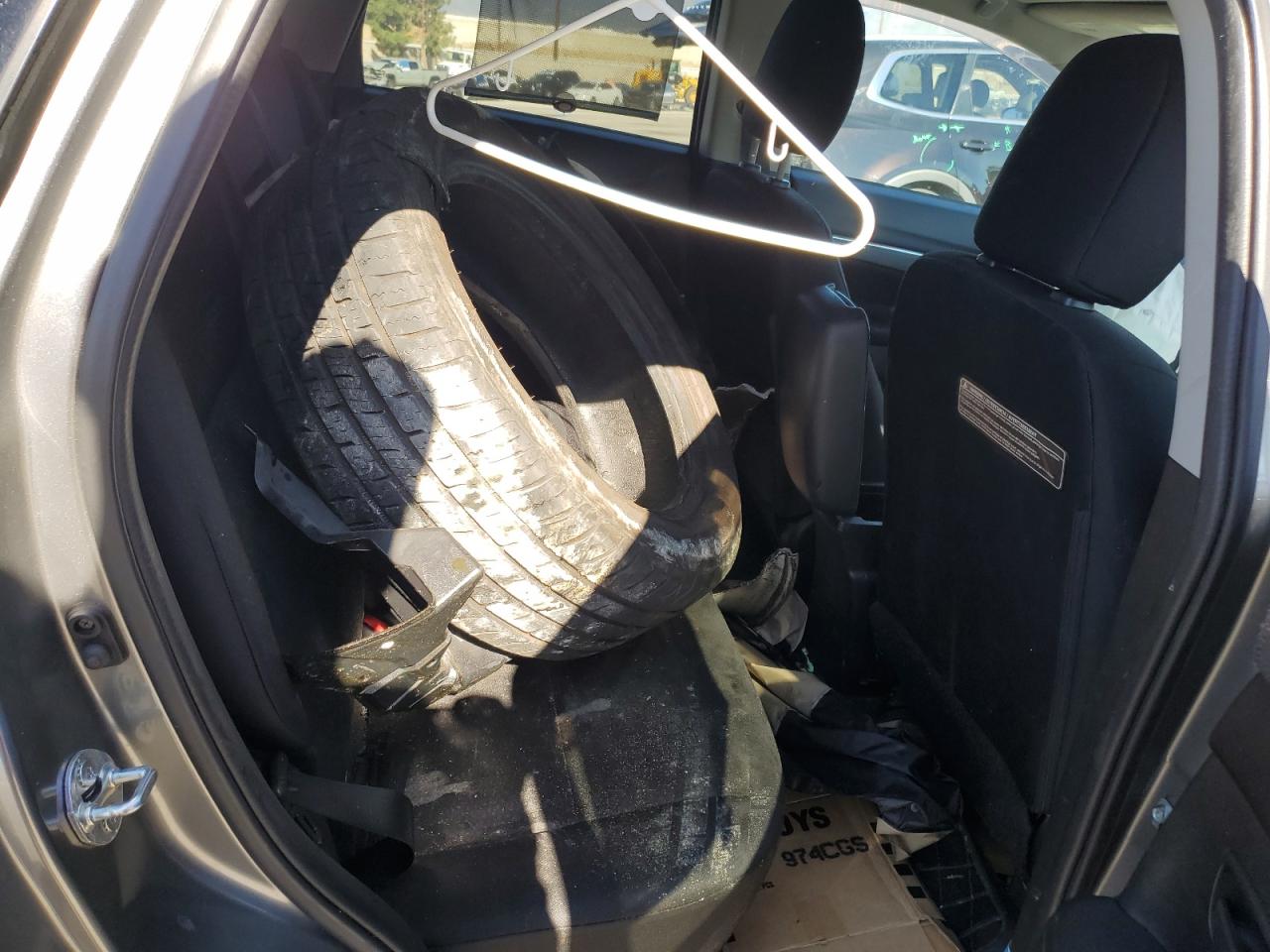 MITSUBISHI OUTLANDER ES