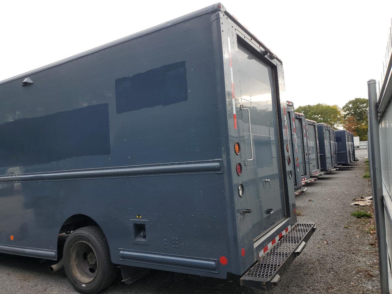 Lot #3304636960 2020 FORD F59