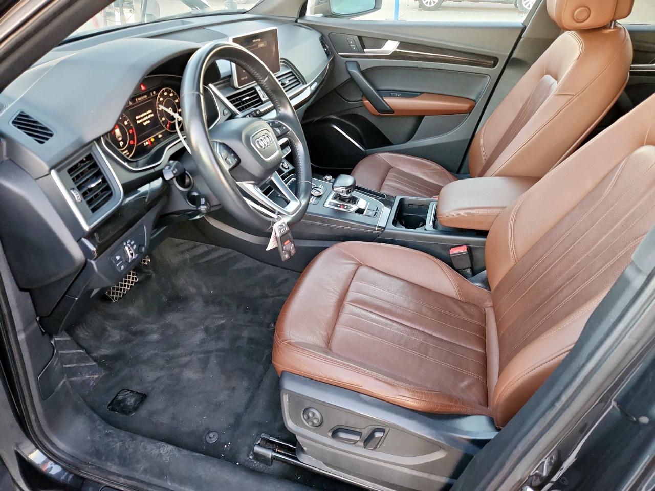 AUDI Q5 PREMIUM PLUS