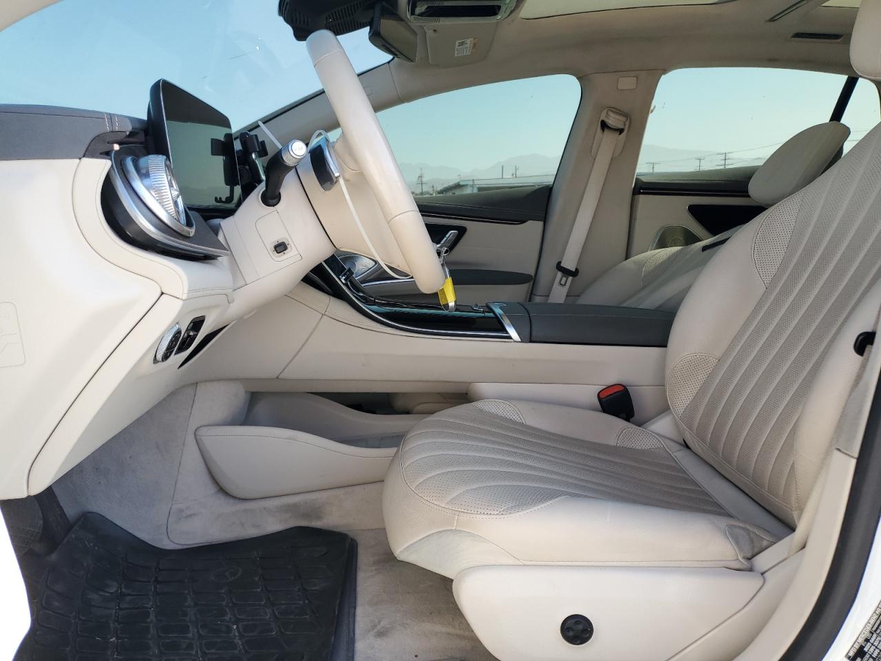 MERCEDES-BENZ EQS 450+