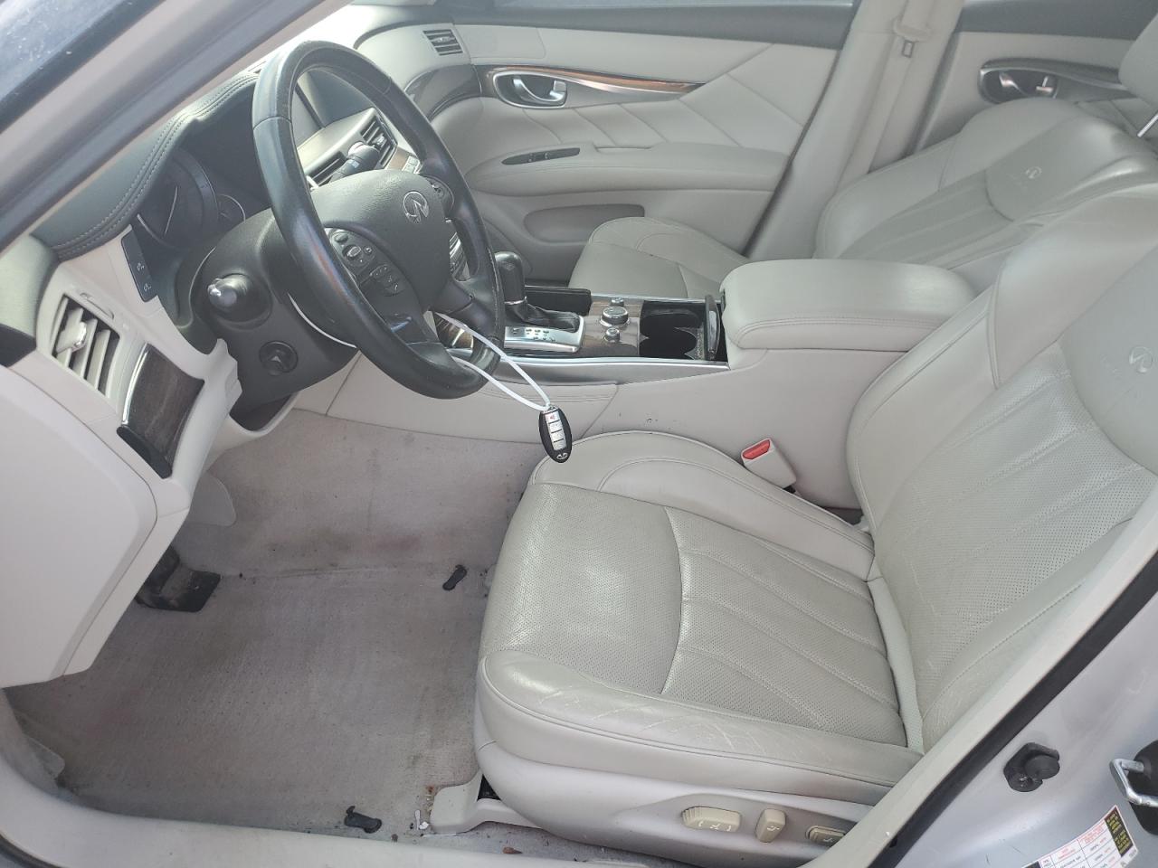 INFINITI M37 X
