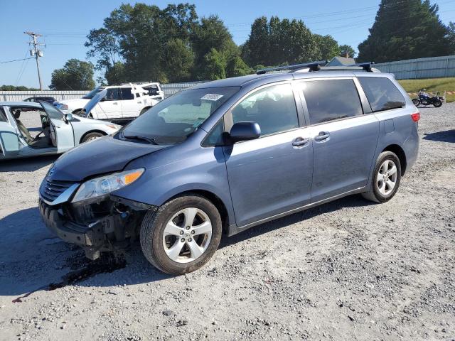 TOYOTA SIENNA LE
