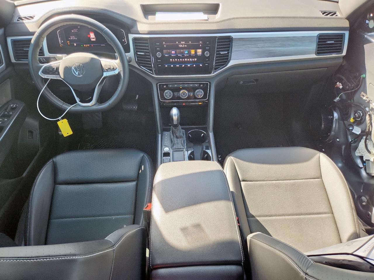 VOLKSWAGEN ATLAS CROSS SPORT SE