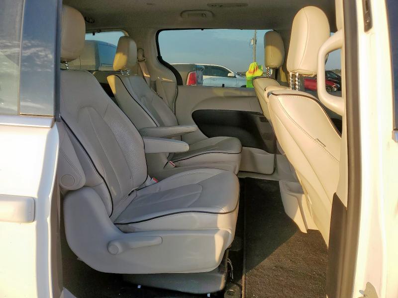 2018 CHRYSLER PACIFICA H 2C4RC1N76JR105143