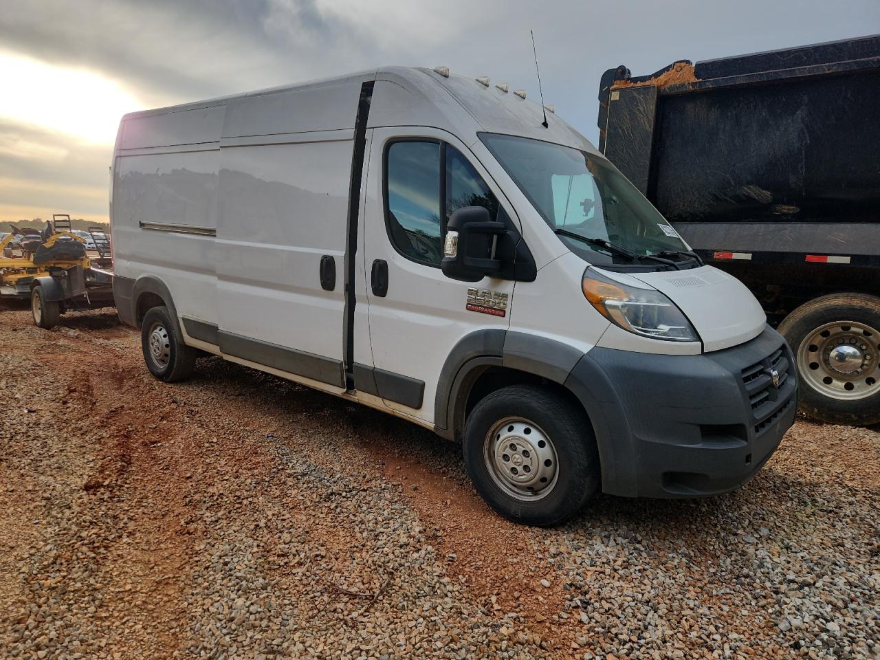 RAM PROMASTER 2500 HIGH