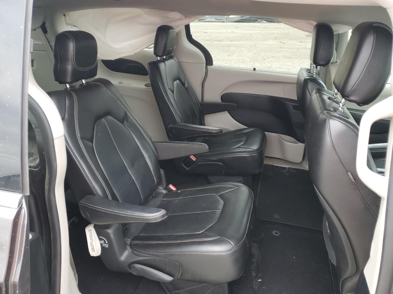 CHRYSLER VOYAGER LXI