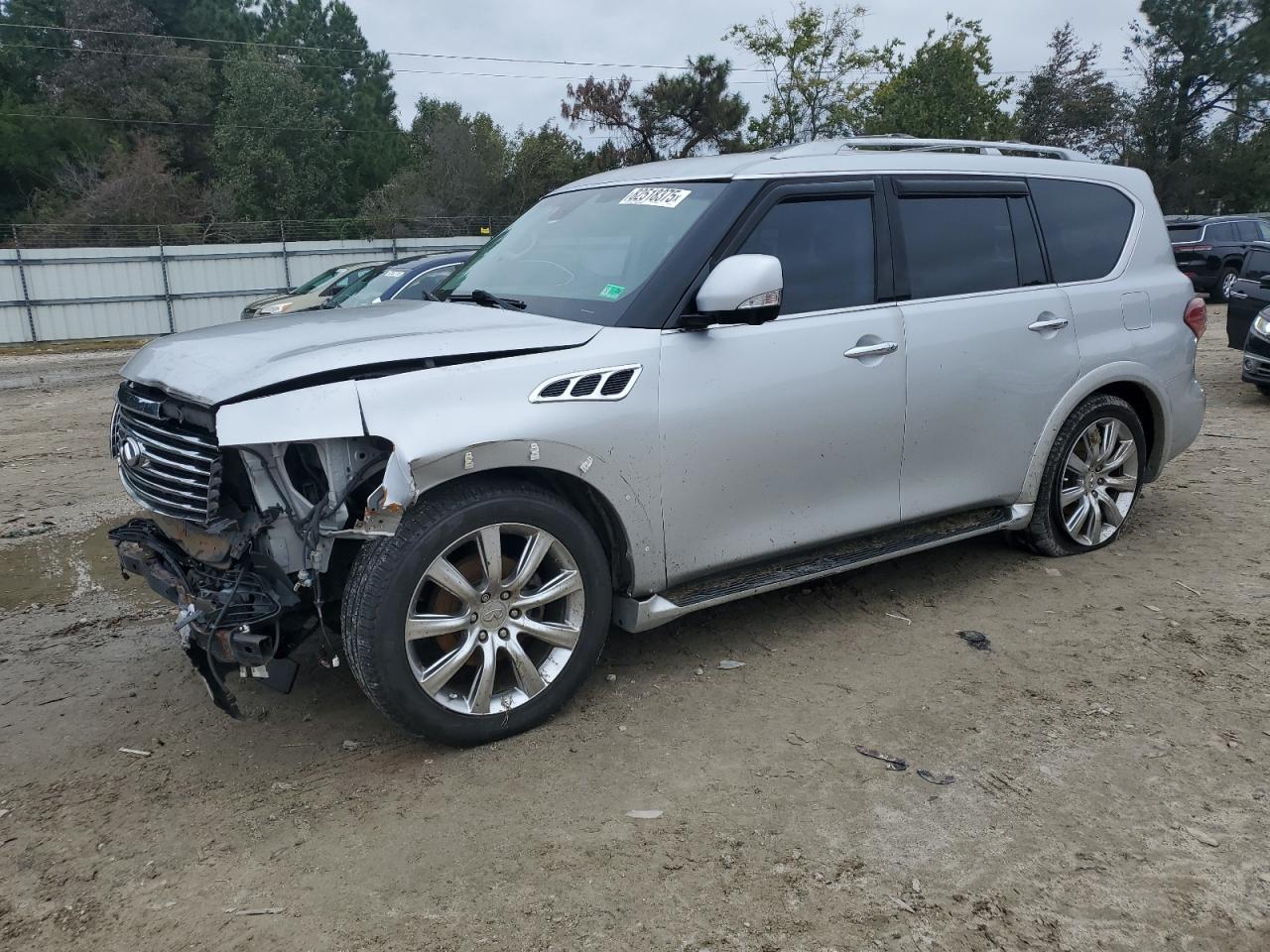 INFINITI QX56