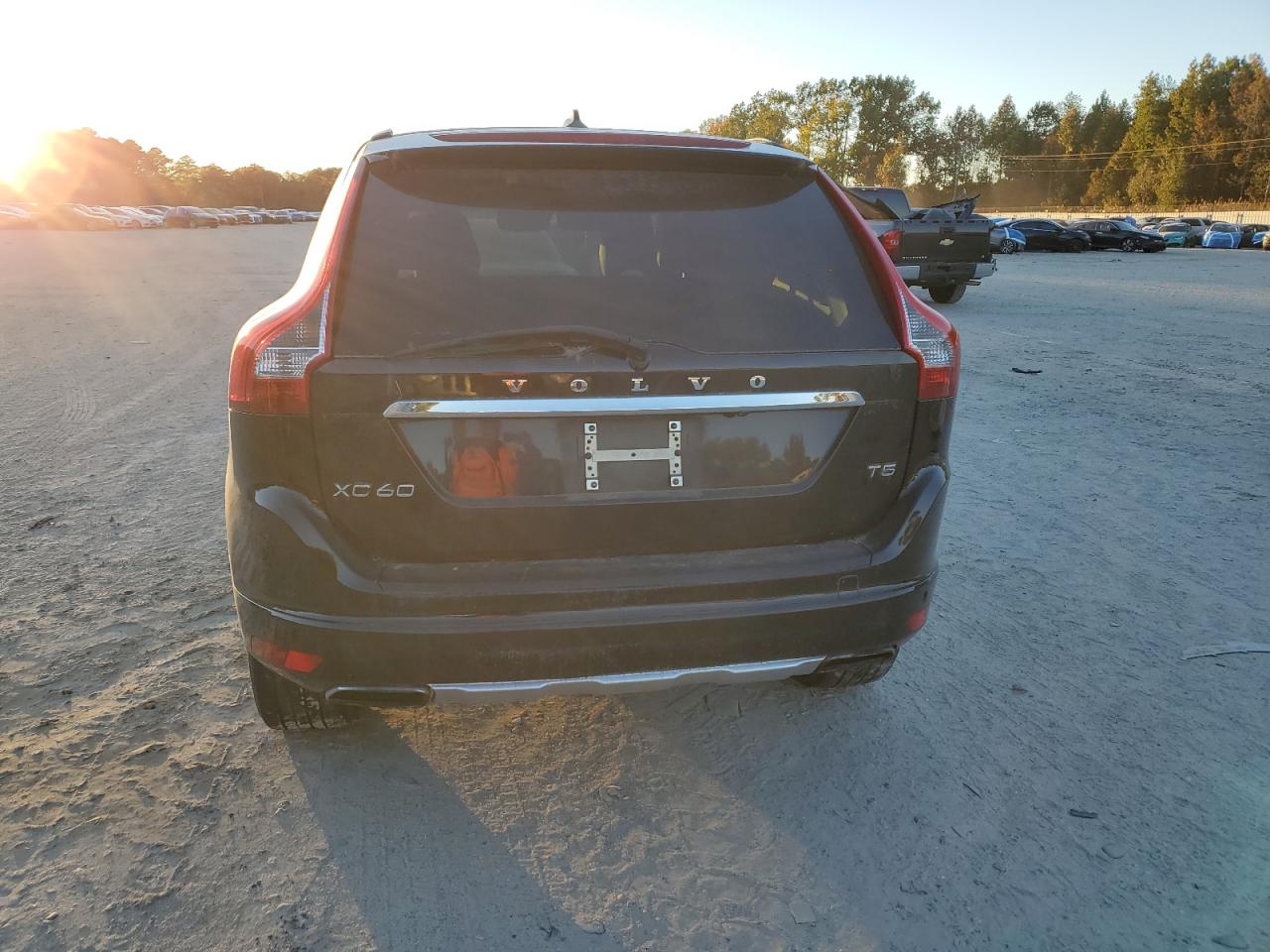 VOLVO XC60 T5 PLATINUM