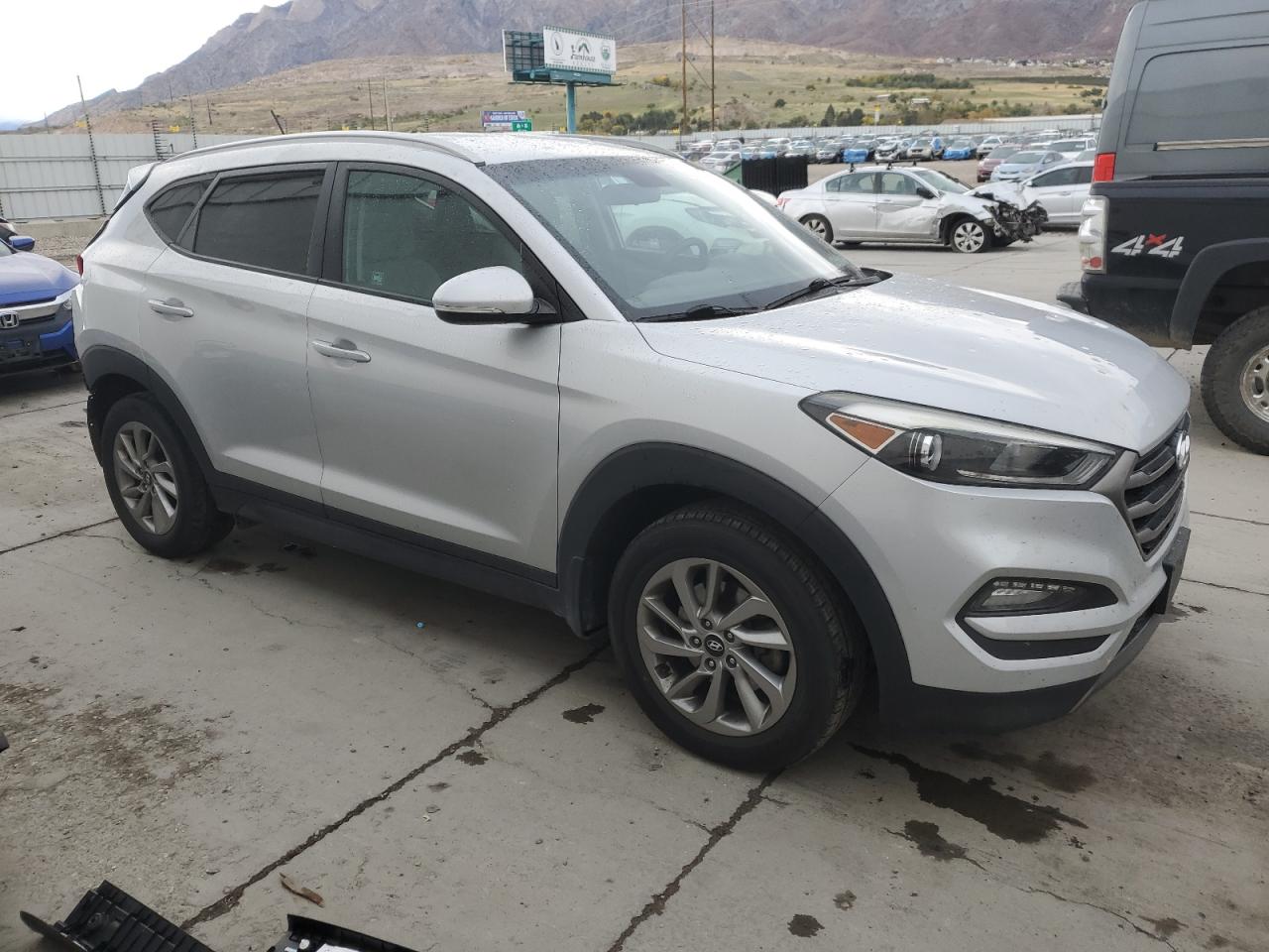 Lot #3309774836 2016 HYUNDAI TUCSON LIM