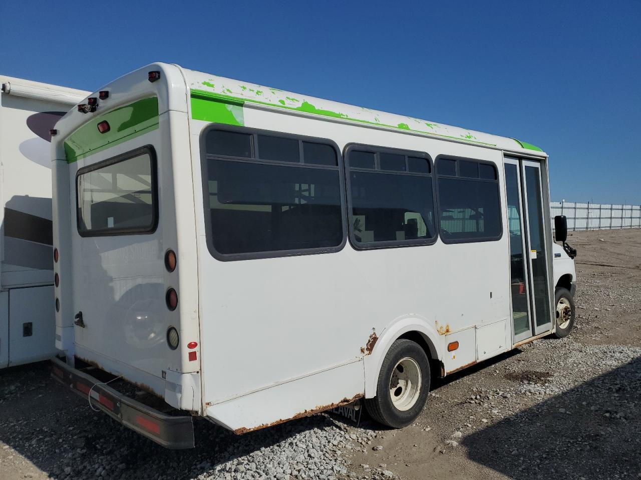 Lot #3274720809 2017 FORD ECONOLINE E450 SUPER DUTY CUTAWAY VAN