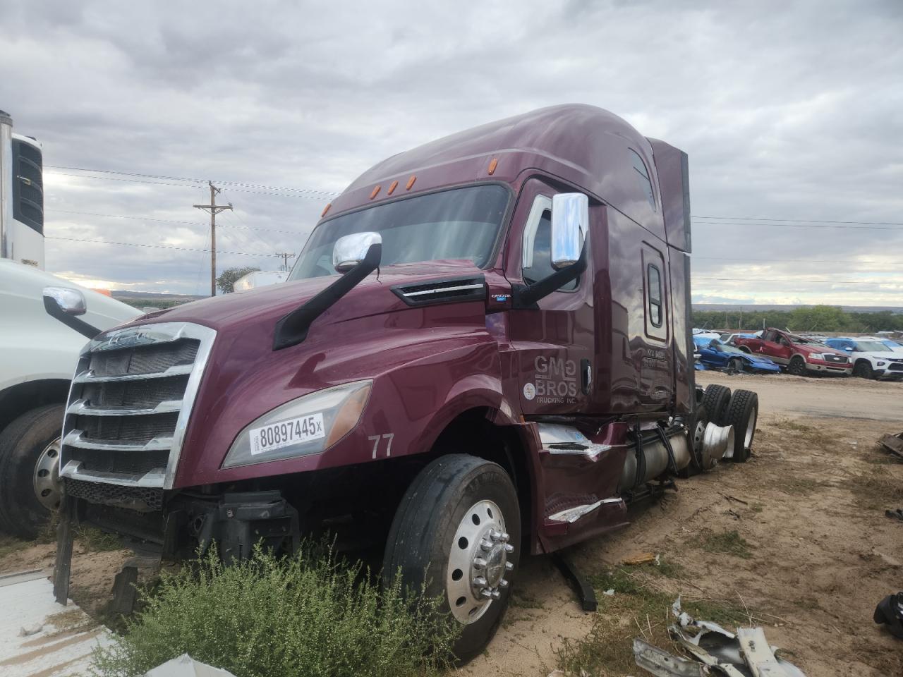 Lot #3304403584 2020 FREIGHTLINER CASCADIA 1