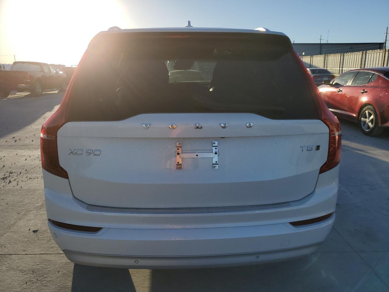 VOLVO XC90 T5 MOMENTUM