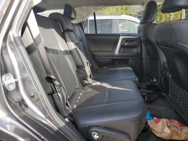 2018 TOYOTA 4RUNNER SR JTEBU5JR3J5535427