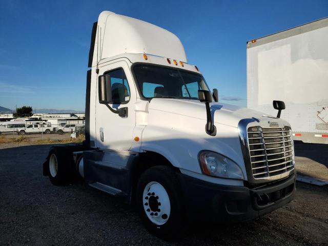2015 FREIGHTLINER CASCADIA 1 #3303825428