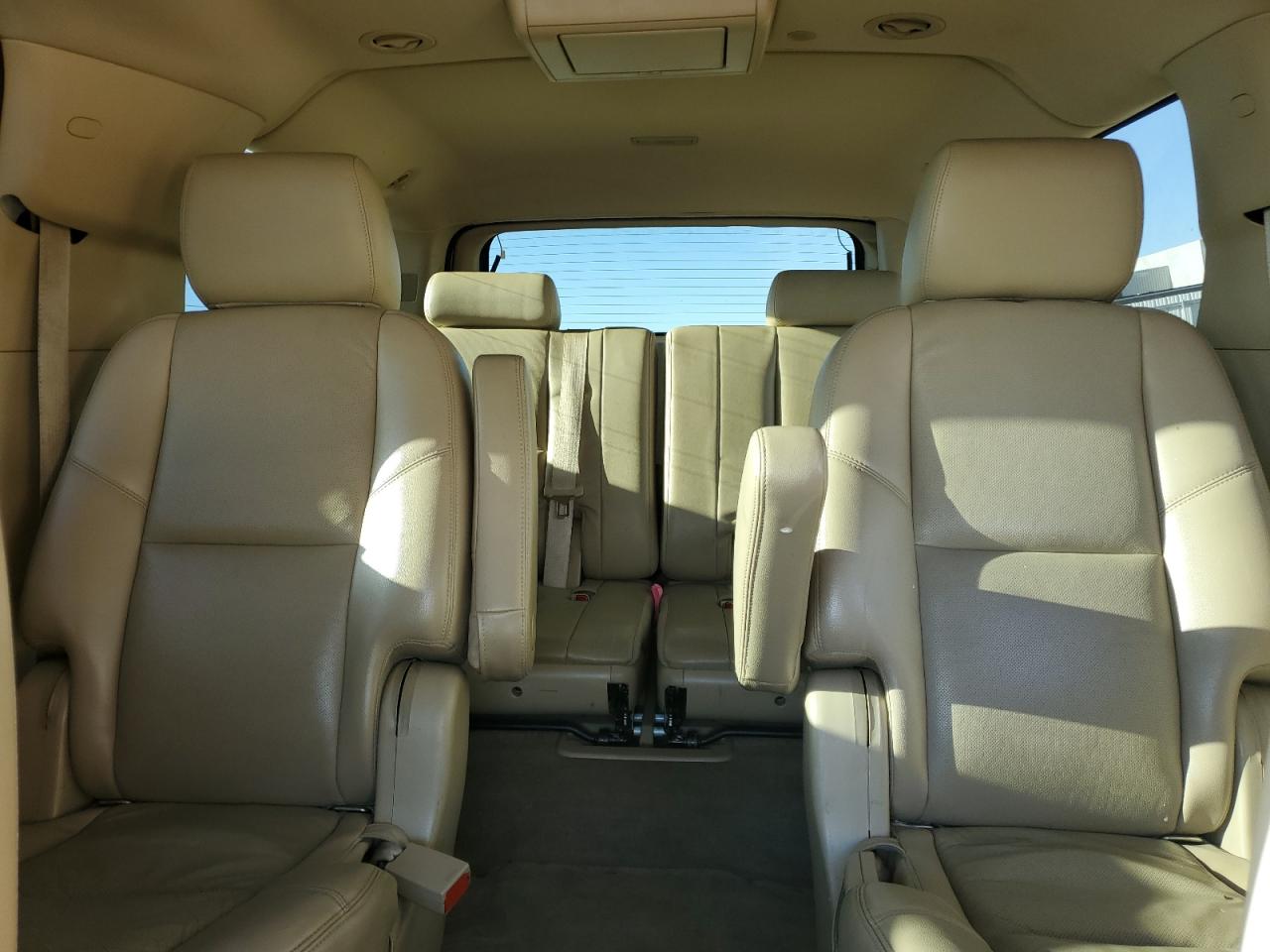 CHEVROLET SUBURBAN K1500 LTZ