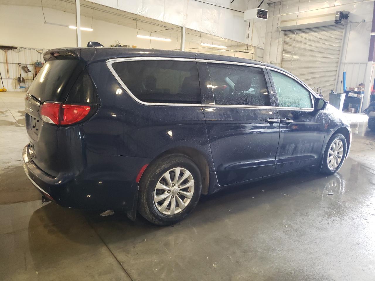 Lot #3311642237 2018 CHRYSLER PACIFICA T