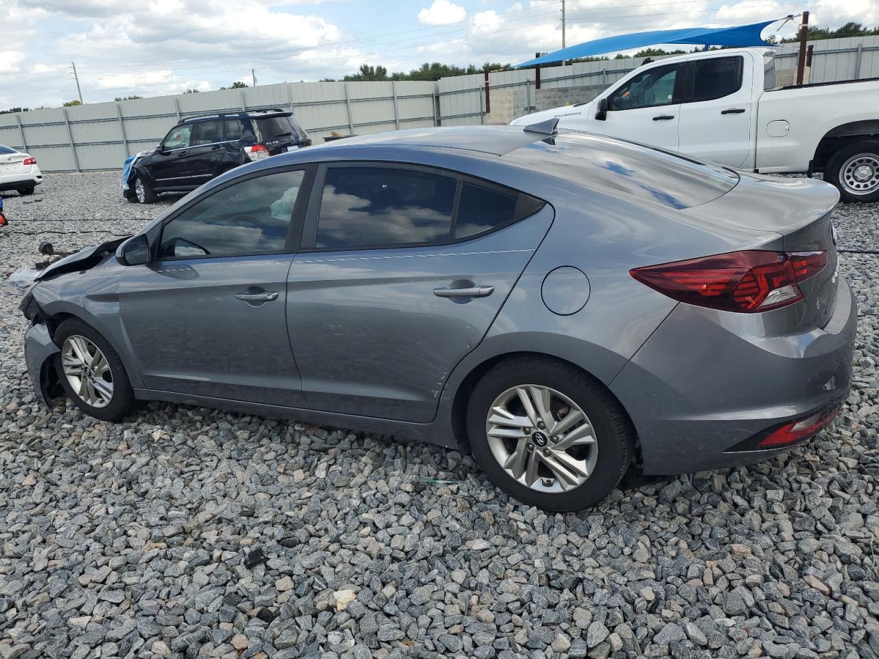 HYUNDAI ELANTRA SEL